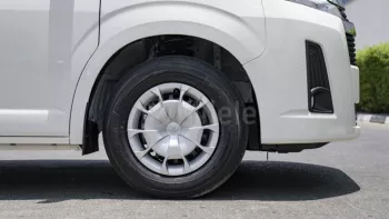 TOYOTA HIACE HR 2.8L DIESEL AT 14SEATER MY2023 – WHITE (RHD)
