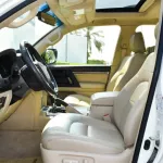Toyota land cruiser GXR 2019 V8 4WD 4.6L white color - Thumbnail 4