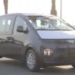 LHD - HYUNDAI STARIA 3.5L PETROL 11-SEATER COMFORT AUTOMATIC 2023 GREY COLOUR - Thumbnail 2