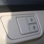 LHD - HYUNDAI ACCENT 1.6L PETROL COMPORT PLUS AUTOMATIC SILVER 2023 - Thumbnail 8
