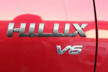 TOYOTA HILUX ADVENTURE 4.0L V6 4X4 D/C AT FULL OPTION PETROL 2021