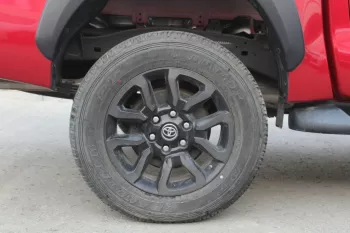 TOYOTA HILUX ADVENTURE 4.0L V6 4X4 D/C AT FULL OPTION PETROL 2021