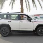 LHD - TOYOTA LANDCRUISER 300 3.3L DIESEL GR SPORT AUTOMATIC WHITE 2023 - Thumbnail 3