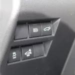 LHD - TOYOTA LANDCRUISER 300 3.3L DIESEL GR SPORT AUTOMATIC WHITE 2023 - Thumbnail 10
