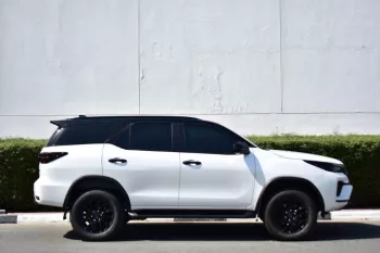 2023 TOYOTA FORTUNER LEGENDER V6 4.0L PETROL 7 SEAT AUTOMATIC