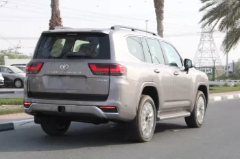 LHD - TOYOTA LANDCRUISER 300 3.3L V6 DIESEL VXR- A AUTOMATIC 2023