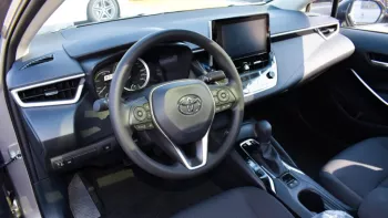 TOYOTA COROLLA HYBRID 1.8L V4 2022 EXPORT PRICE