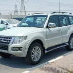 MITSHUBISHI PAJERO GLS 3.8L PETROL V6 FULL OPTION 2018 SILVER - Thumbnail 2