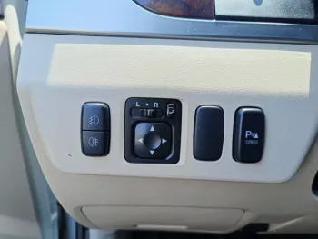 MITSHUBISHI PAJERO GLS 3.8L PETROL V6 FULL OPTION 2018 SILVER