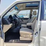 MITSHUBISHI PAJERO GLS 3.8L PETROL V6 FULL OPTION 2018 SILVER - Thumbnail 16