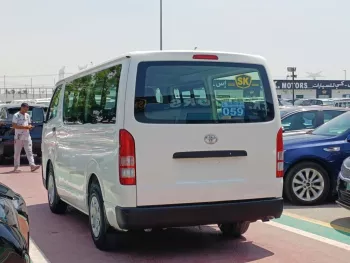 TOYOTA HIACE 2.7L PETROL V4 MT 2010 USED