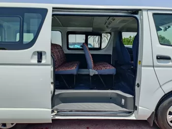 TOYOTA HIACE 2.7L PETROL V4 MT 2010 USED