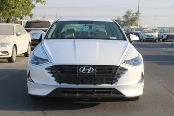 HYUNDAI SONATA 2.5L PETROL 2022 FWD 4DOORS White Color