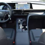 2023 TOYOTA CROWN PLATINUM HYBRIDMAX 2.4L AWD AUTOMATIC – TWO TONE - Thumbnail 11