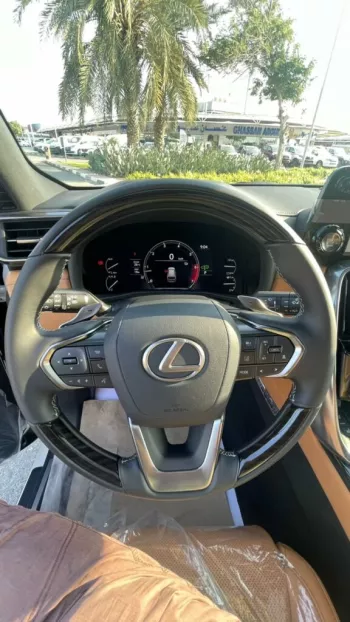 Lexus LX600 Prestige 4WD 2023 FULL OPTION WHITE COLOR