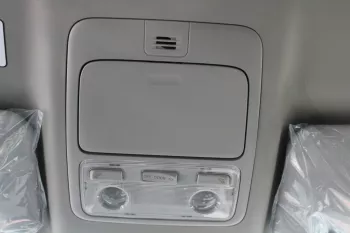 TOYOTA HIACE 3.5L WHITE PETROL 2023 WHITE