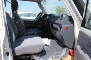 TOYOTA LAND CRUISER 70 SERIES 4.5L 4WD 4DOORS DIESEL 2023 WHITE