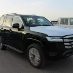 Toyota land cruiser 3.3L 2022 diesel 4wD 5 doors Black Color - Thumbnail 3