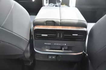 LHD - TOYOTA LANDCRUISER 300 3.3L V6 DIESEL TWIN TURBO GXR HIGH AUTOMATIC 2023 WHITE