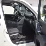 LHD - TOYOTA LANDCRUISER 300 3.3L V6 DIESEL TWIN TURBO GXR HIGH AUTOMATIC 2023 WHITE - Thumbnail 28