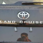 LHD – TOYOTA LANDCRUISER 300 3.3L V6 DIESEL TWIN TURBO GXR HIGH AUTOMATIC 2023 BLACK - Thumbnail 6