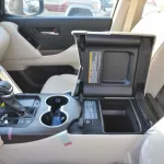 LHD – TOYOTA LANDCRUISER 300 3.3L V6 DIESEL TWIN TURBO GXR HIGH AUTOMATIC 2023 BLACK - Thumbnail 11