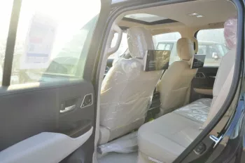LHD – TOYOTA LANDCRUISER 300 3.3L V6 DIESEL TWIN TURBO GXR HIGH AUTOMATIC 2023 BLACK