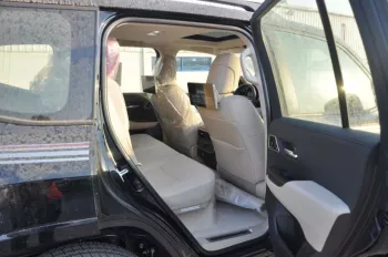 LHD – TOYOTA LANDCRUISER 300 3.3L V6 DIESEL TWIN TURBO GXR HIGH AUTOMATIC 2023 BLACK