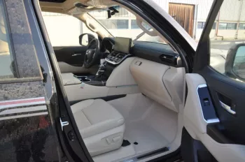 LHD – TOYOTA LANDCRUISER 300 3.3L V6 DIESEL TWIN TURBO GXR HIGH AUTOMATIC 2023 BLACK