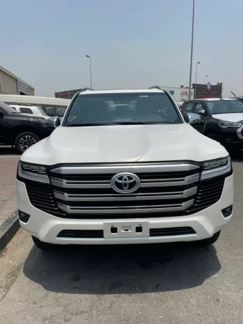 LHD - TOYOTA LANDCRUISER 300 4.0L V6 PETROL VX AUTO WHITE 2023