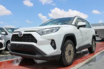 TOYOTA RAV4 2.0L MID OPTION 2WD V4 2023 MODEL WHIE COLOR