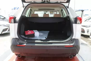 TOYOTA RAV4 2.0L MID OPTION 2WD V4 2023 MODEL WHIE COLOR
