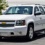 CHEVROLET SUBARBAN 5.3L PETROL 4WD USED V8 2012 WHITE - Thumbnail 3