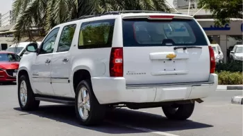 CHEVROLET SUBARBAN 5.3L PETROL 4WD USED V8 2012 WHITE