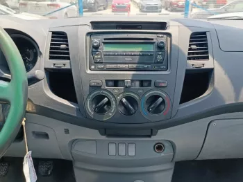TOYOTA HILUX 2.4L DIESEL MT 2008 WHITE