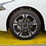 KIA K5 FWD 2.0L V4 White Color 2023 Model Year - Thumbnail 16