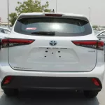 TOYOTA HIGHLANDER LE 2.5L HYBRID 2023 Model Year White Color - Thumbnail 3