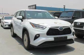 TOYOTA HIGHLANDER LE 2.5L HYBRID 2023 Model Year White Color