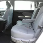 TOYOTA HIGHLANDER LE 2.5L HYBRID 2023 Model Year White Color - Thumbnail 16