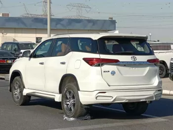 TOYOTA FORTUNER 2.7L PETROL V4 2019 MODEL YEAR WHITE