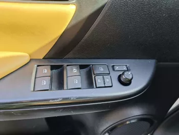 TOYOTA FORTUNER 2.7L PETROL V4 2019 MODEL YEAR WHITE