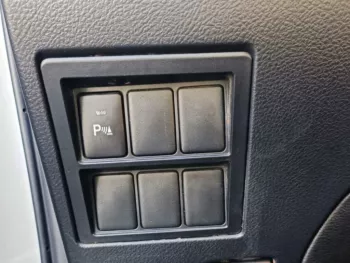 TOYOTA FORTUNER 2.7L PETROL V4 2019 MODEL YEAR WHITE