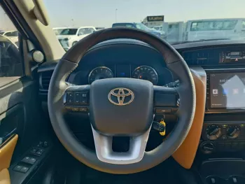 TOYOTA FORTUNER 2.7L PETROL V4 2019 MODEL YEAR WHITE