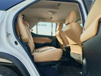TOYOTA FORTUNER 2.7L PETROL V4 2019 MODEL YEAR WHITE
