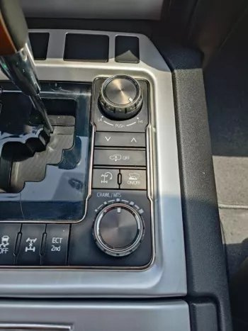 TOYOTA LAND CRUISER 4.0L PETROL V6 2012 GRAY