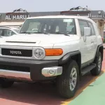 TOYOTA FJ CRUISER 4.0L PETROL 2023 BEIGE - Thumbnail 2