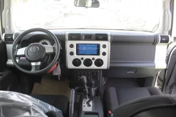 TOYOTA FJ CRUISER 4.0L PETROL 2023 BEIGE