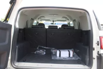 TOYOTA FJ CRUISER 4.0L PETROL 2023 BEIGE