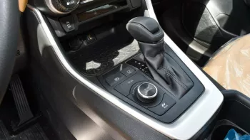 TOYOTA RAV4 2.5L FWD V4 HYBRID 2023 White Color