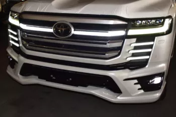 New TOYOTA LAND CRUISER 300 V6 3.3L TWIN TURBO AUTOMATIC 2022